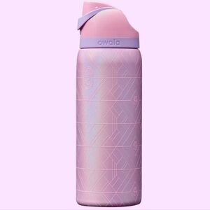 NWT Owala FreeSip Water Bottle 32oz. Pink, Glinda, Wicked
